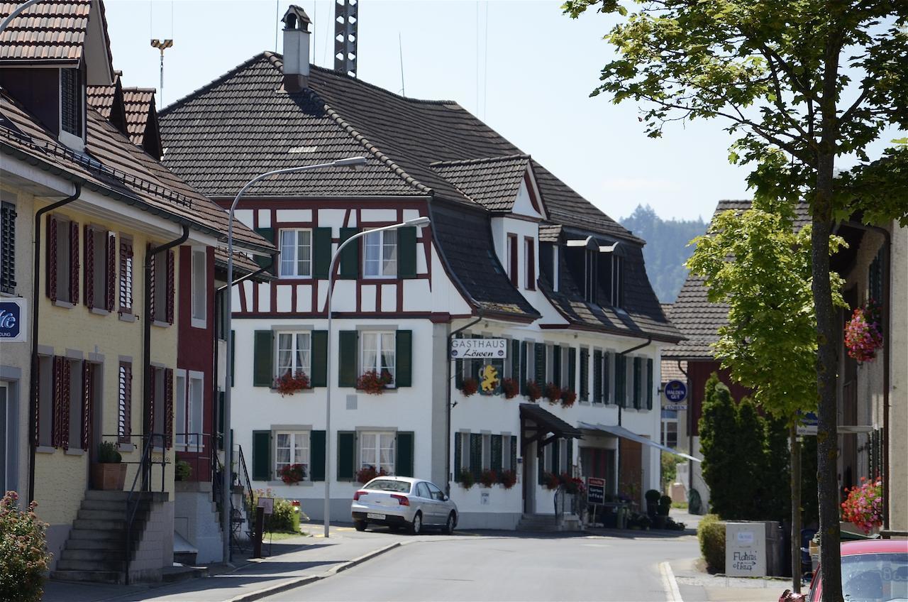 Gasthaus Zum Loewen Neftenbach Exterior photo
